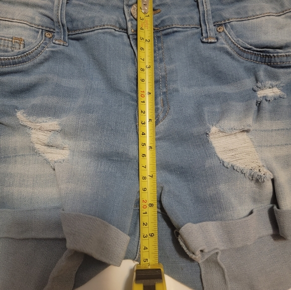 Women's wax Jean destructed Cuffed faded stretch blue light jean short size M - Picture 9 of 12